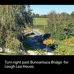 בית נופש Lough Lea House, Bunnamuca Strokestown