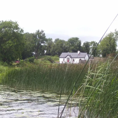 Lough Lea House, Bunnamuca 度假居 Strokestown