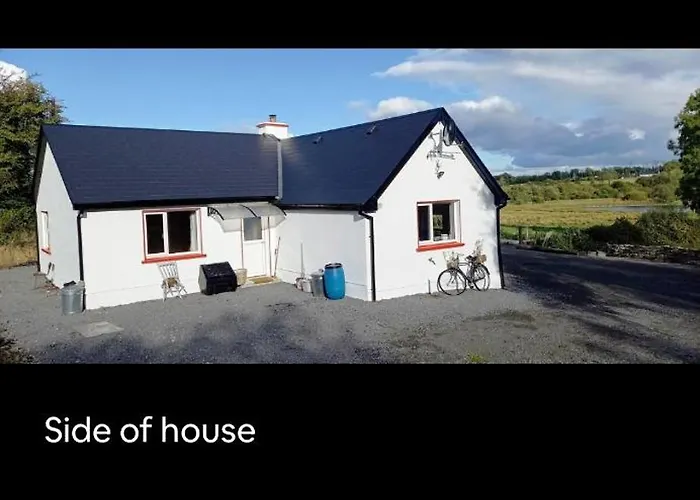 Holiday home Lough Lea House, Bunnamuca